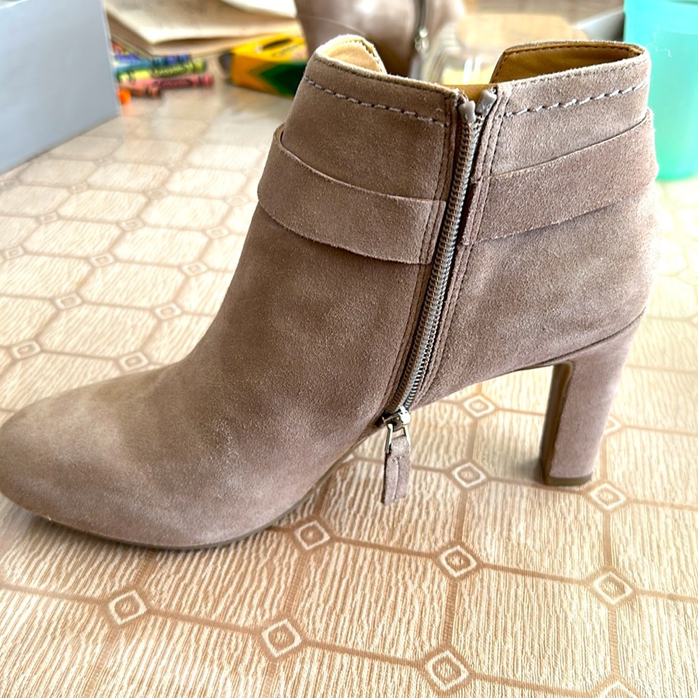 Franco Sarto Harrah booties, size 9M, color Mushroom, never worn